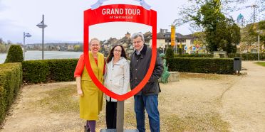 Von links: Claudia Rohrer, Stadtpräsidentin Rheinfelden; Stéphanie Berthoud, Geschäftsführerin Tourismus Rheinfelden; Franco Mazzi, Präsident Tourismus Rheinfelden.